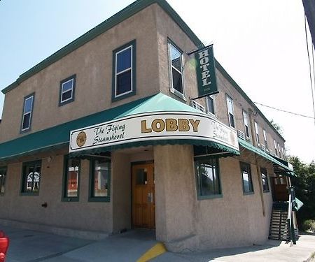 The Flying Steamshovel Inn Rossland Luaran gambar