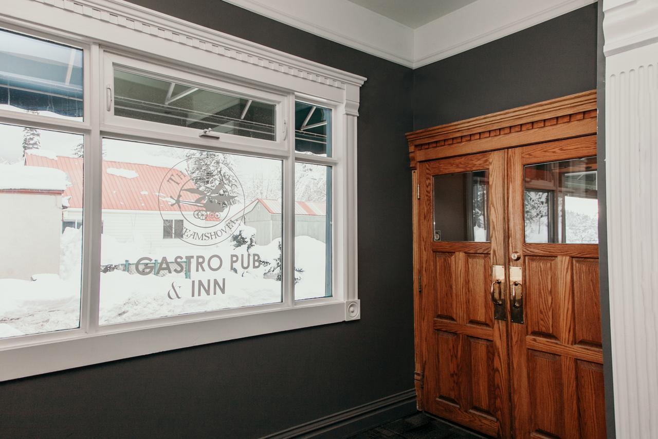 The Flying Steamshovel Inn Rossland Luaran gambar